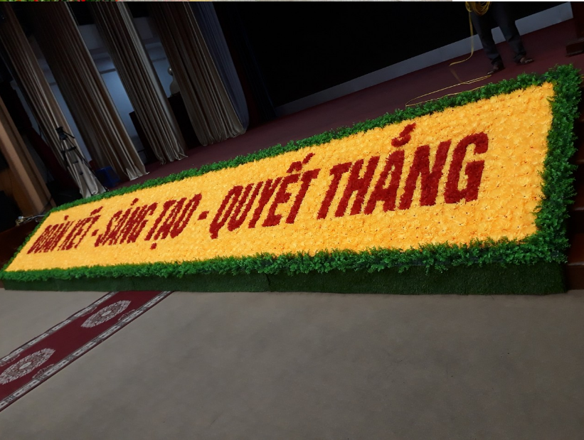 hoa giả kết chữ