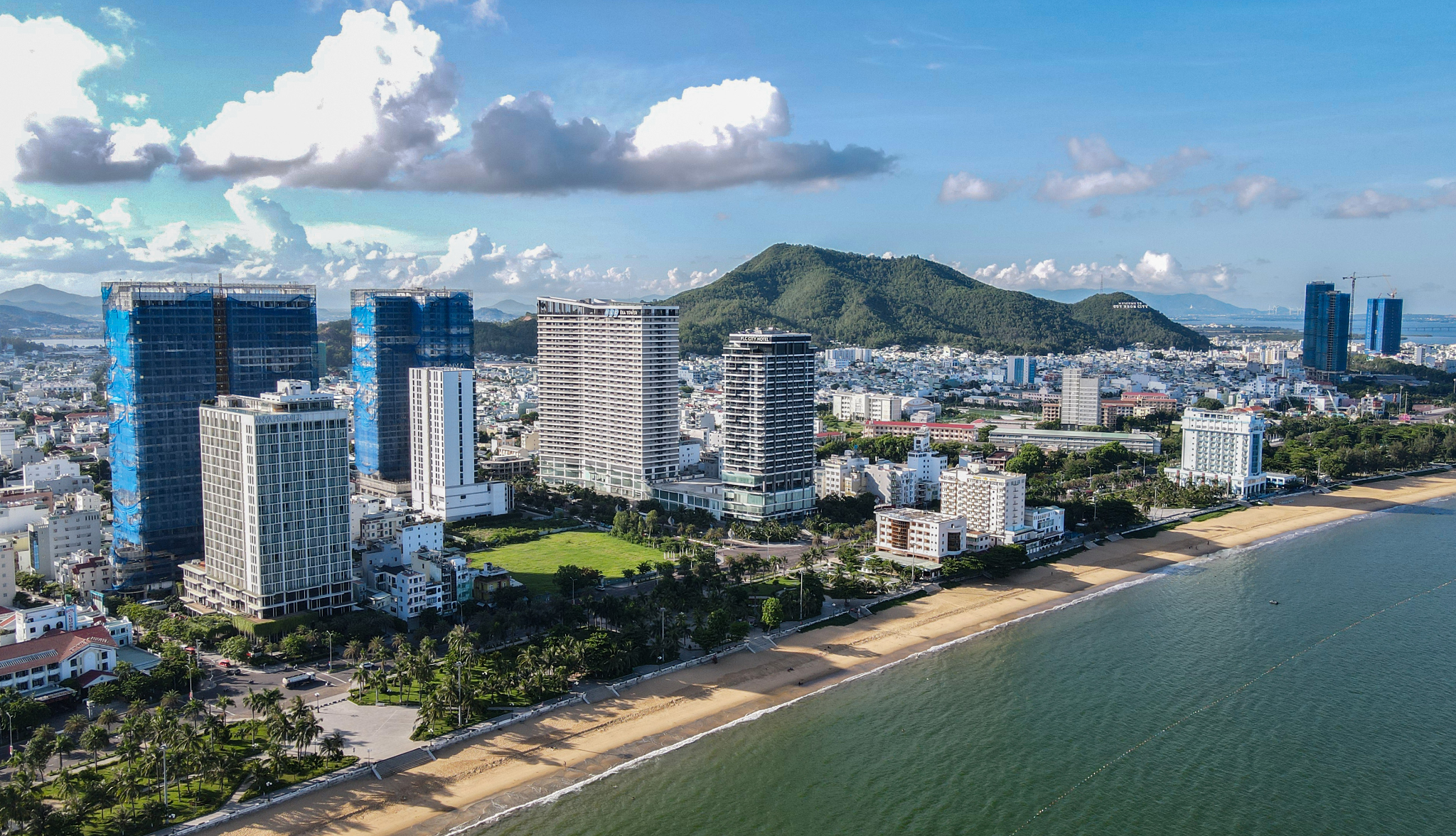 mot-goc-view-do-thi-ven-bien